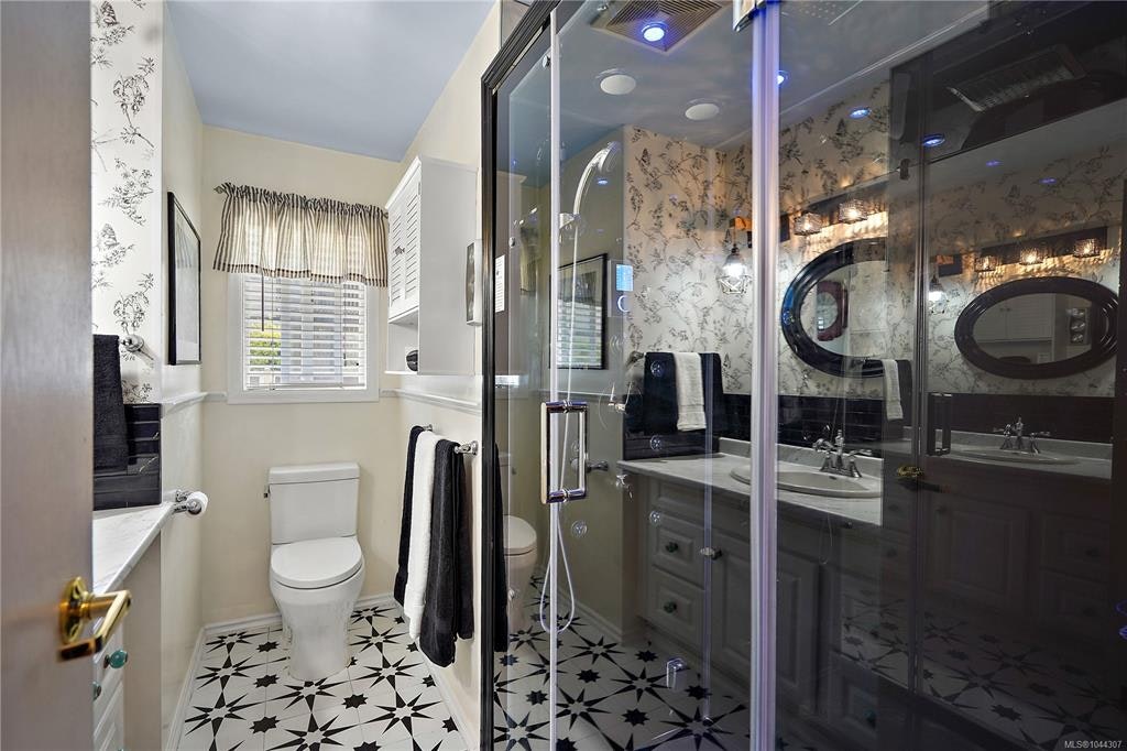 6864 East Saanich Road, Central Saanich, BC, V8Z 5Y9 - 30