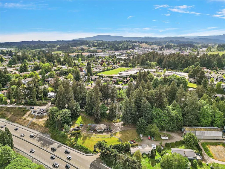 6864 East Saanich Road, Central Saanich, BC, V8Z 5Y9 - 60