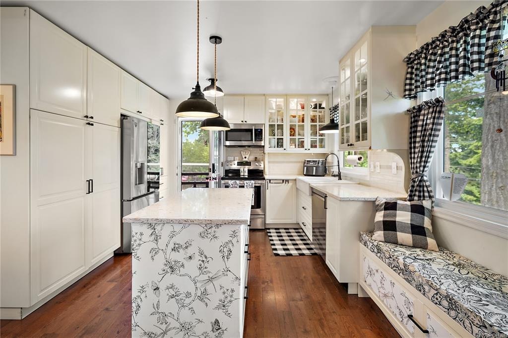 6864 East Saanich Road, Central Saanich, BC, V8Z 5Y9 - 16