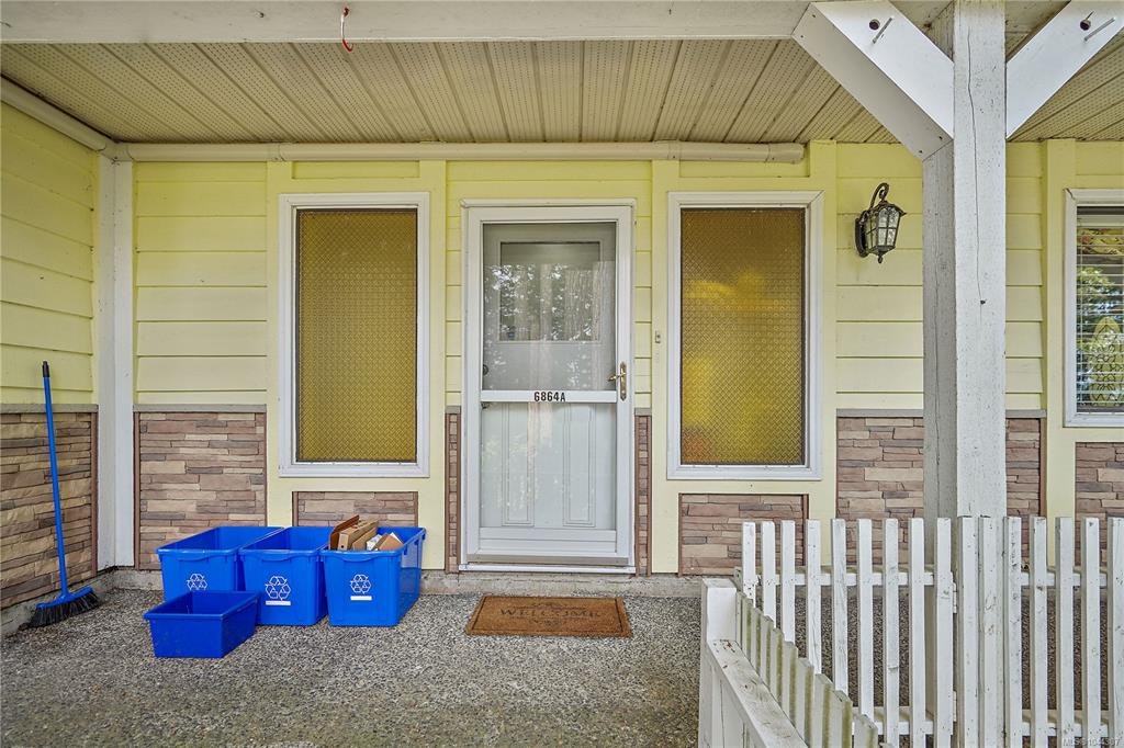 6864 East Saanich Road, Central Saanich, BC, V8Z 5Y9 - 49