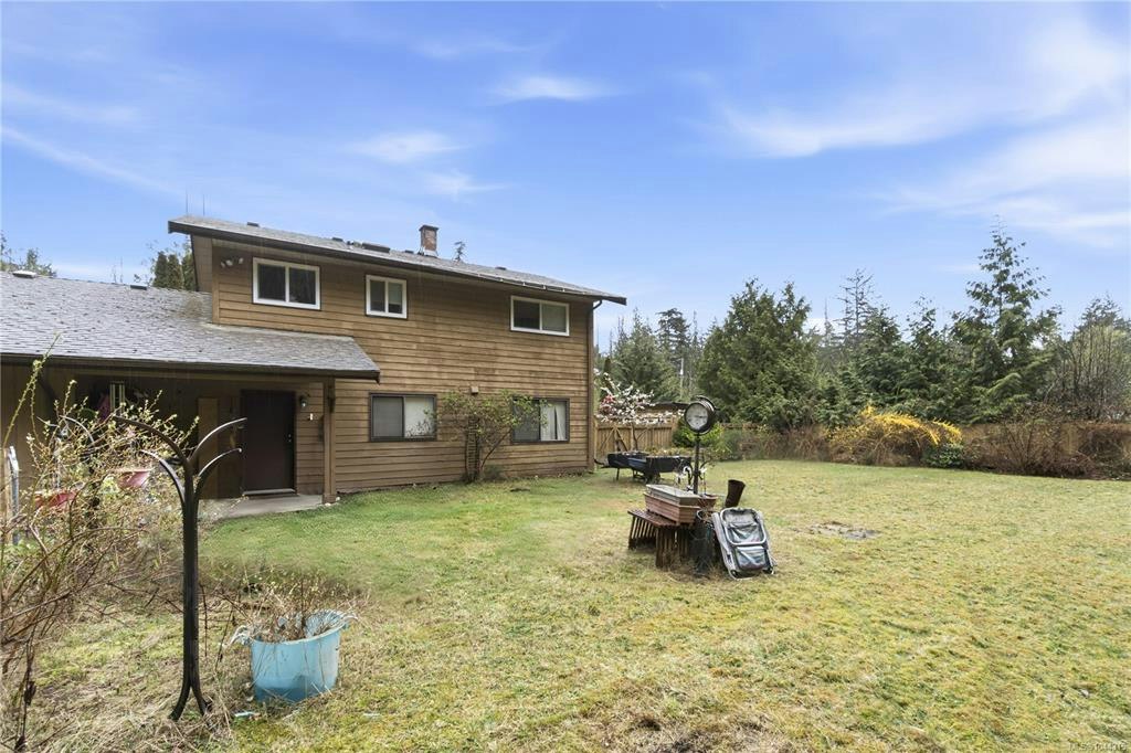 4080 Island Highway, Qualicum Beach, BC, V9K 2B1 - 10