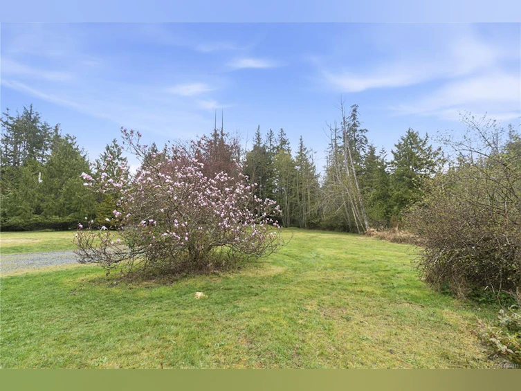 4080 Island Highway, Qualicum Beach, BC, V9K 2B1 - 21