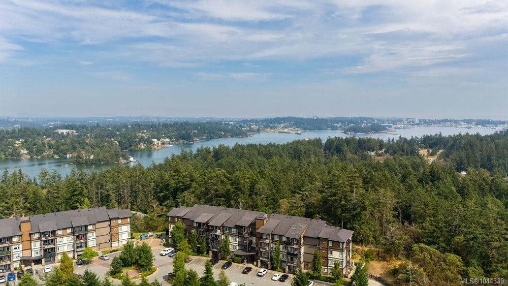 307-286 Wilfert Road - 2