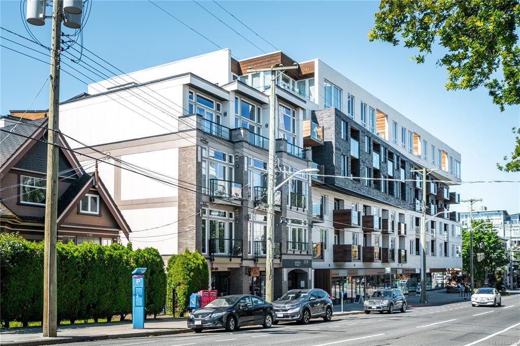 203-1121 Fort Street, Victoria, BC, V8V 3K9 - 34