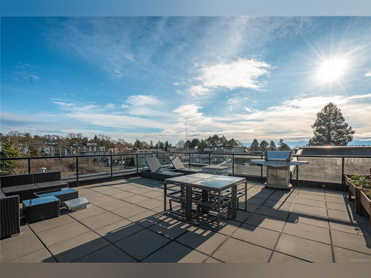 203-1121 Fort Street, Victoria, BC, V8V 3K9 - 21