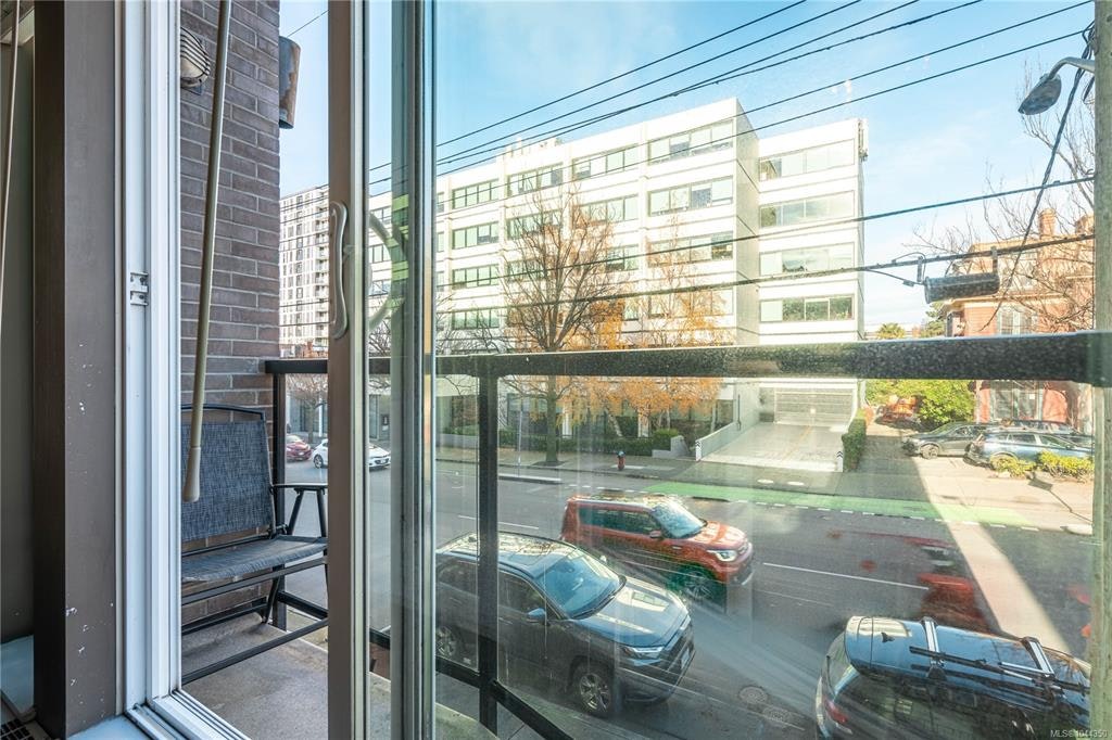 203-1121 Fort Street, Victoria, BC, V8V 3K9 - 18