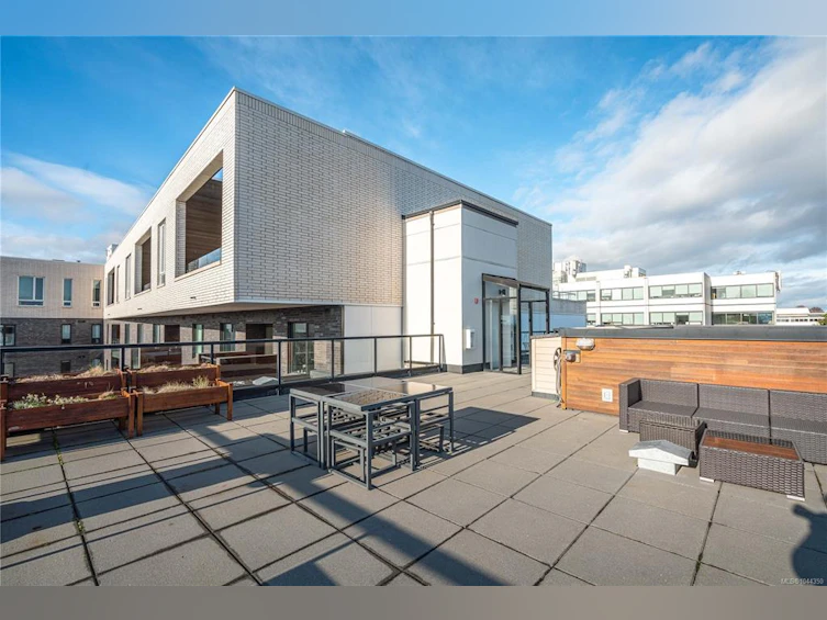 203-1121 Fort Street, Victoria, BC, V8V 3K9 - 24