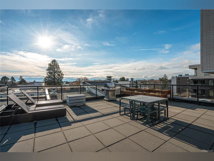 203-1121 Fort Street, Victoria, BC, V8V 3K9 - 22