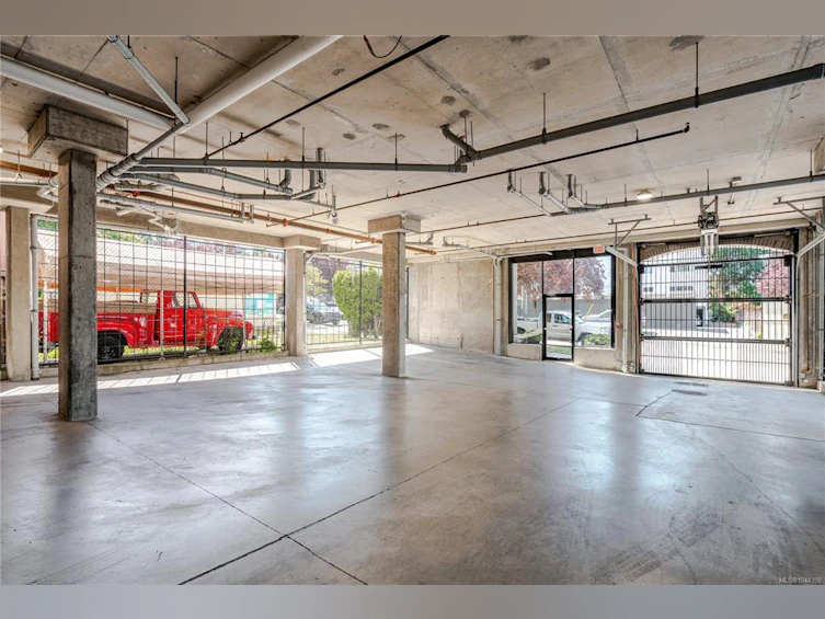 203-1121 Fort Street, Victoria, BC, V8V 3K9 - 30