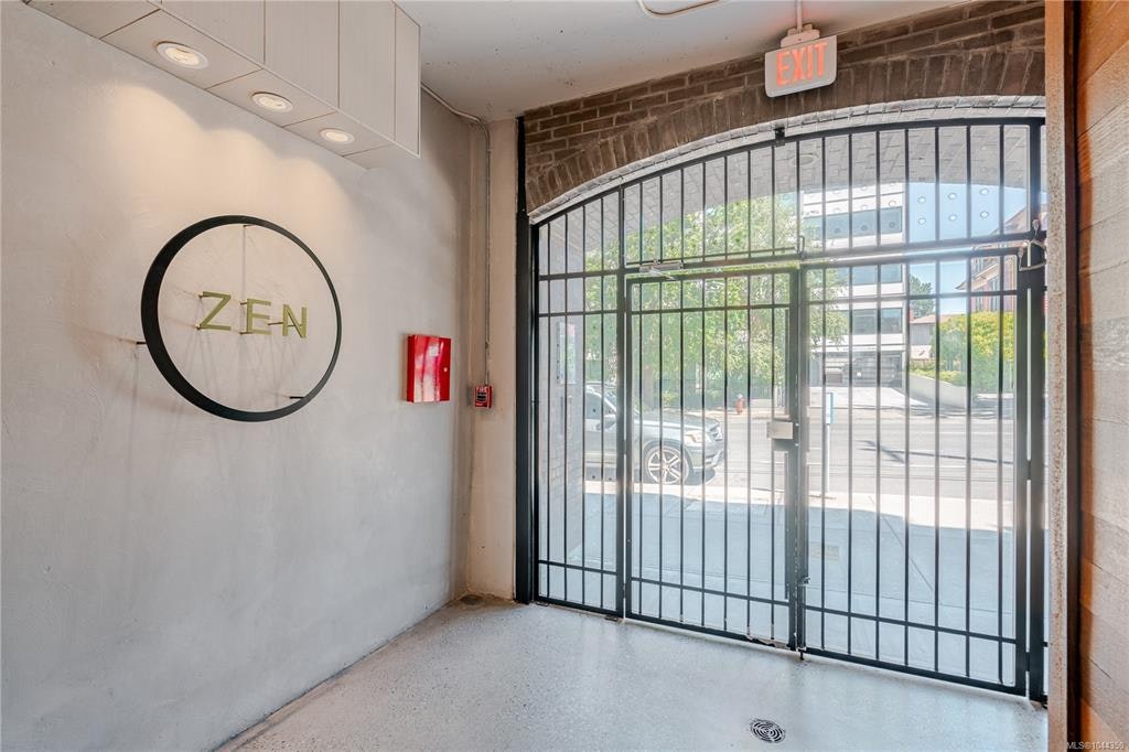 203-1121 Fort Street, Victoria, BC, V8V 3K9 - 29