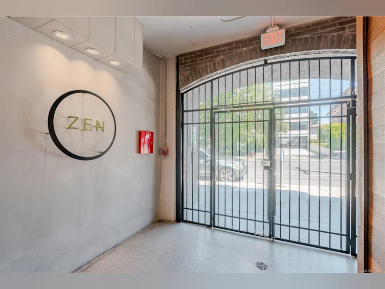 203-1121 Fort Street, Victoria, BC, V8V 3K9 - 29