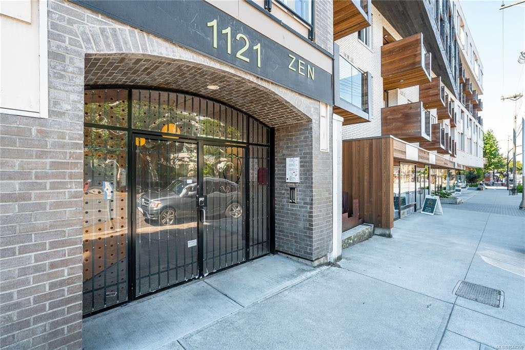 203-1121 Fort Street, Victoria, BC, V8V 3K9 - 31