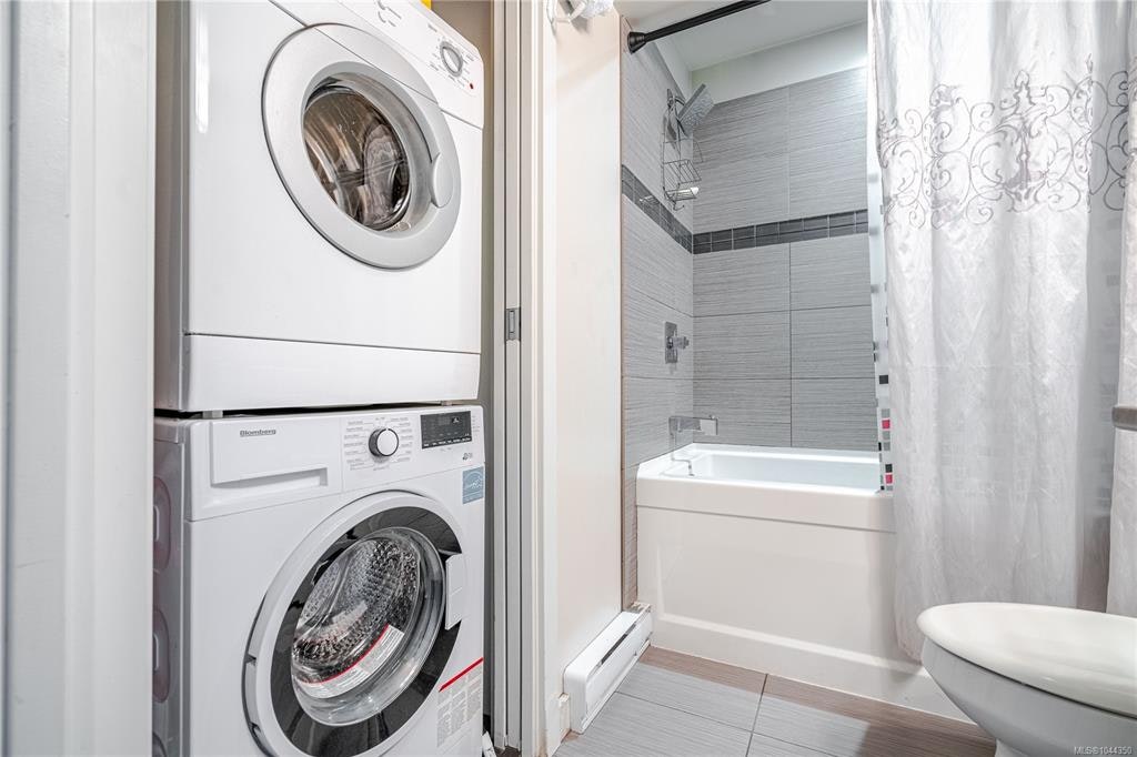 203-1121 Fort Street, Victoria, BC, V8V 3K9 - 17