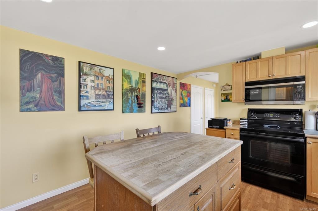 3475 Seacloud Road, Saltair, BC, V0R 1K2 - 12