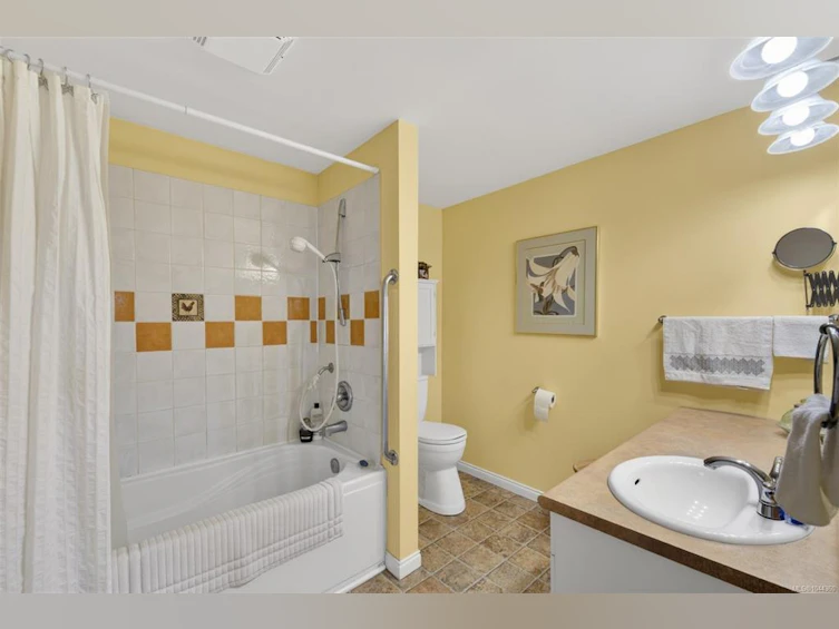 3475 Seacloud Road, Saltair, BC, V0R 1K2 - 22