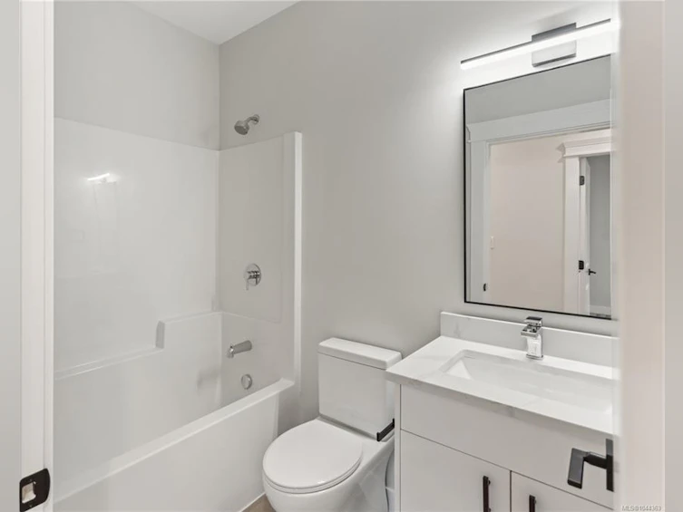 200-2188 Jingle Pot Road, Nanaimo, BC, V9R 6J2 - 15