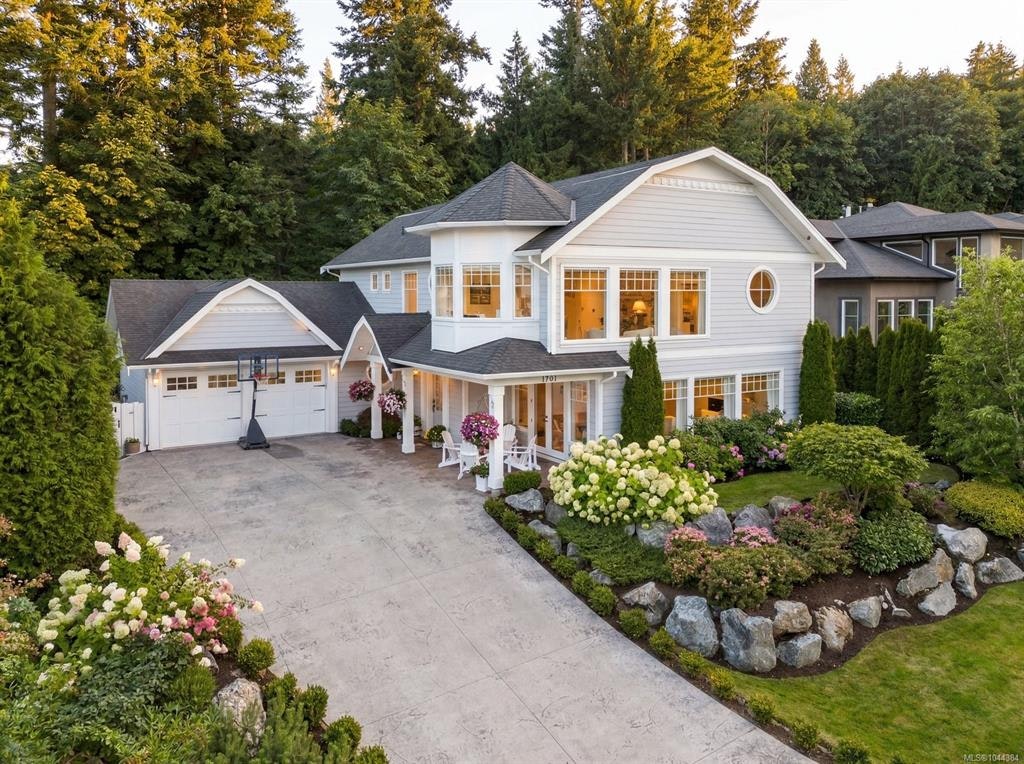 1701 Texada Terrace, North Saanich, BC, V8L 6B1