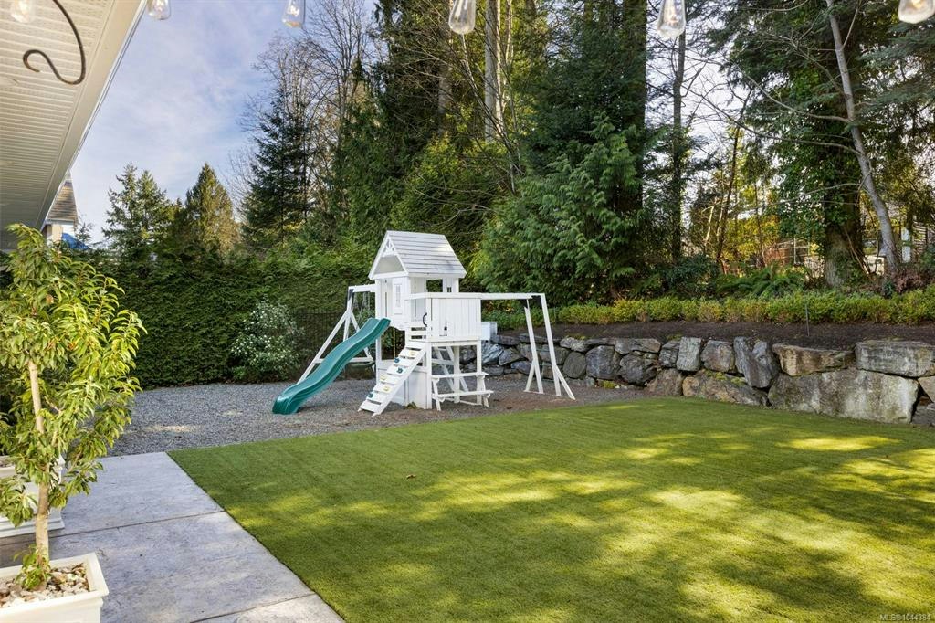 1701 Texada Terrace, North Saanich, BC, V8L 6B1 - 43