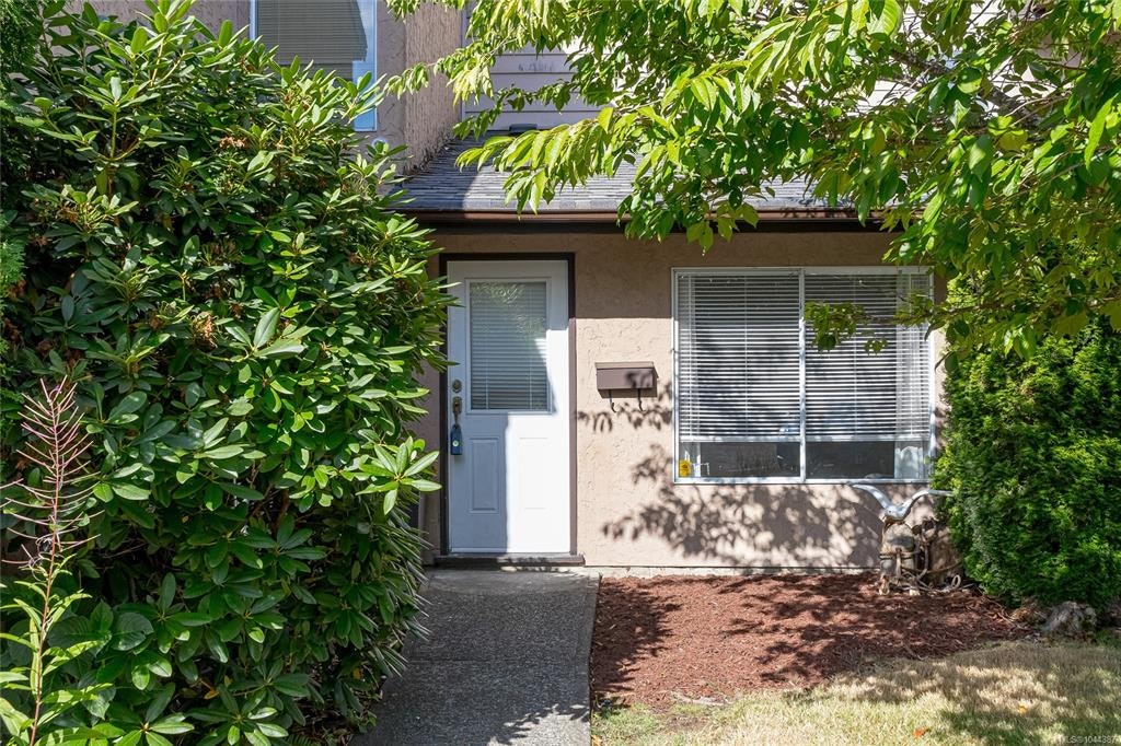 112-2860 Sooke Lake Road - 2