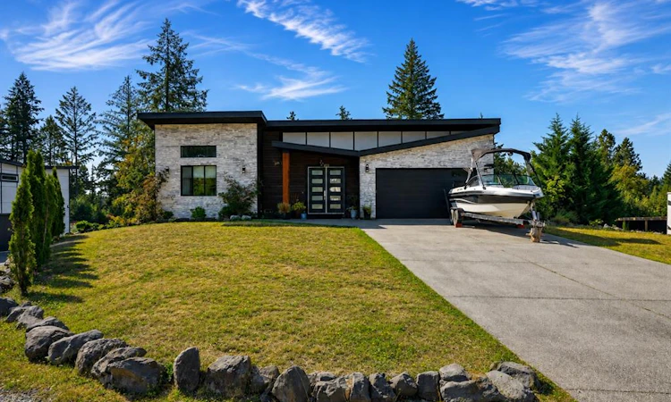3211 Pinder Place