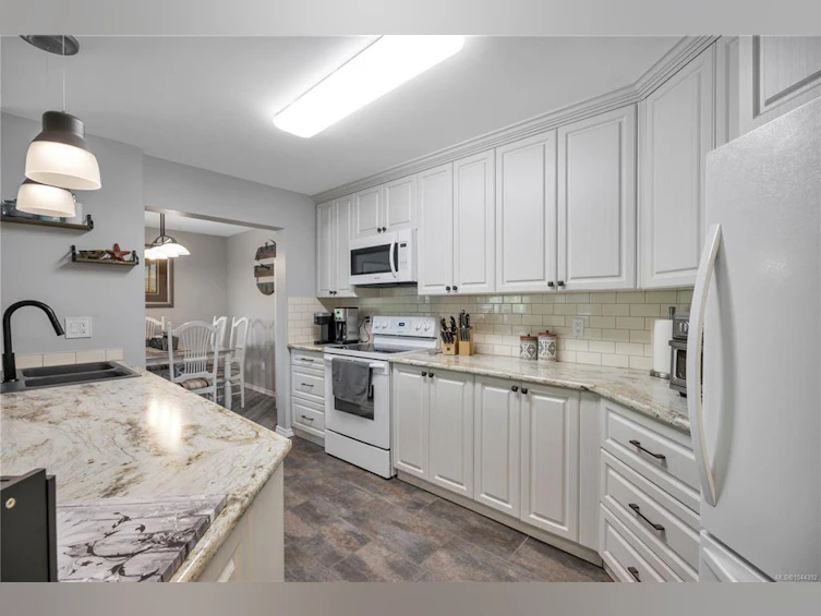204-770 Poplar Street, Nanaimo, BC, V9S 2H6 - 4