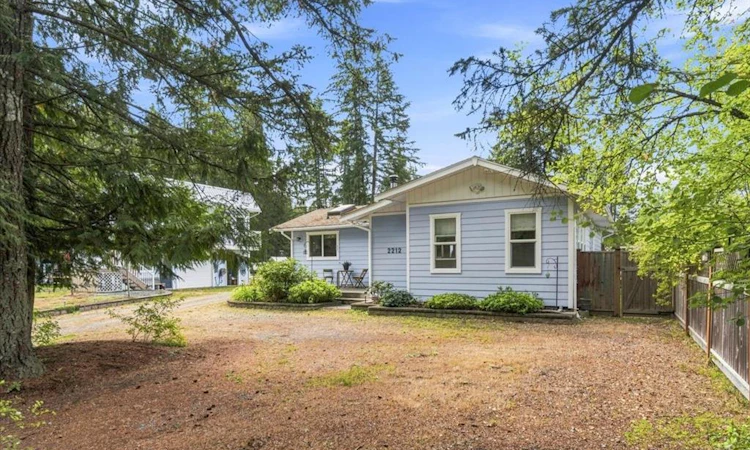 2212 Burgoyne Road