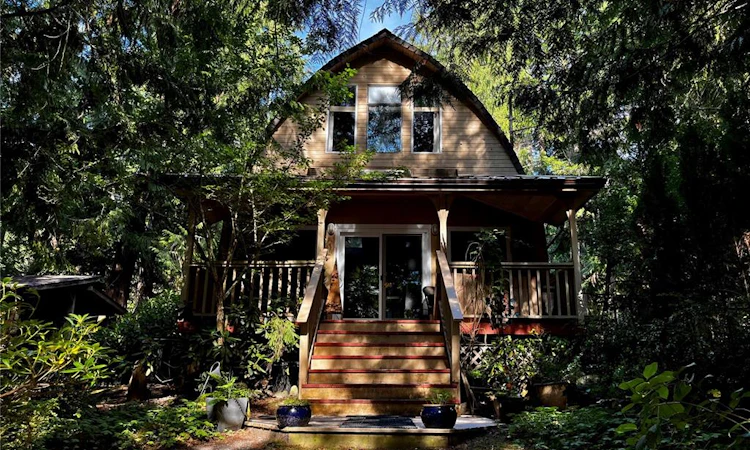 387 Lyngail Place