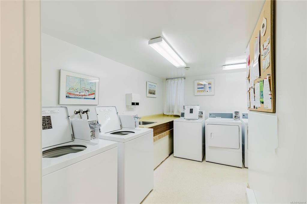 303-1031 Burdett Avenue, Victoria, BC, V8V 3G9 - 39