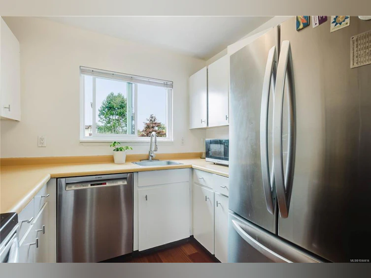 303-1031 Burdett Avenue, Victoria, BC, V8V 3G9 - 15