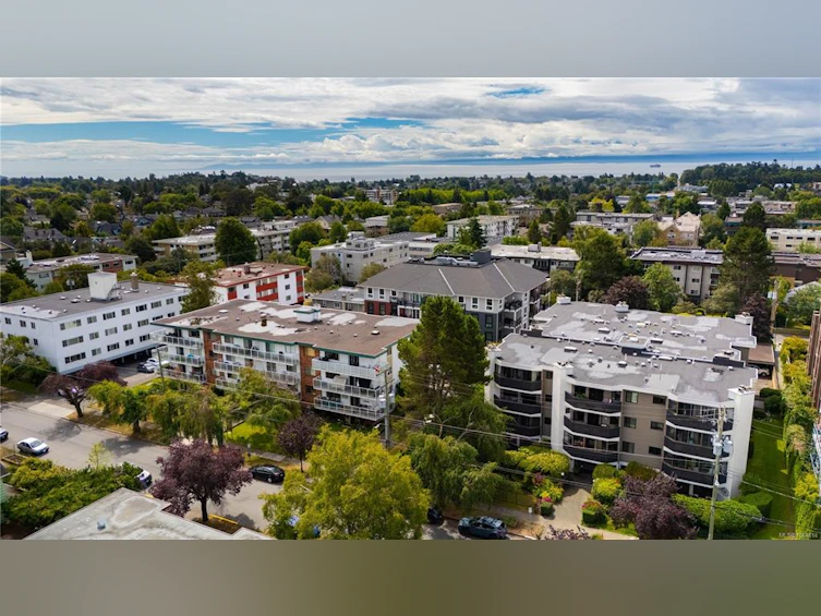 303-1031 Burdett Avenue, Victoria, BC, V8V 3G9 - 42