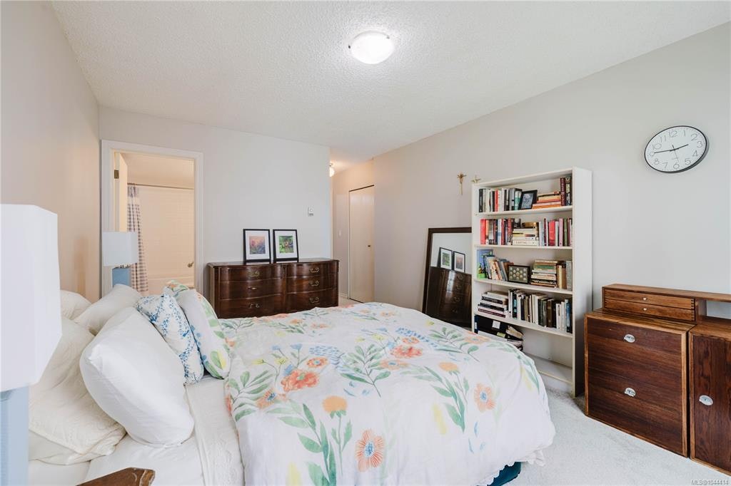 303-1031 Burdett Avenue, Victoria, BC, V8V 3G9 - 18
