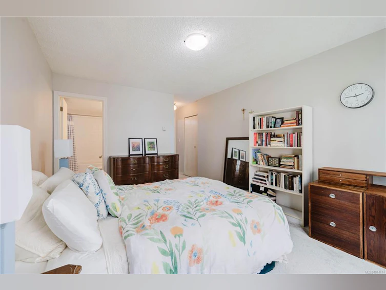 303-1031 Burdett Avenue, Victoria, BC, V8V 3G9 - 18