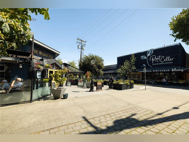 303-1031 Burdett Avenue, Victoria, BC, V8V 3G9 - 25