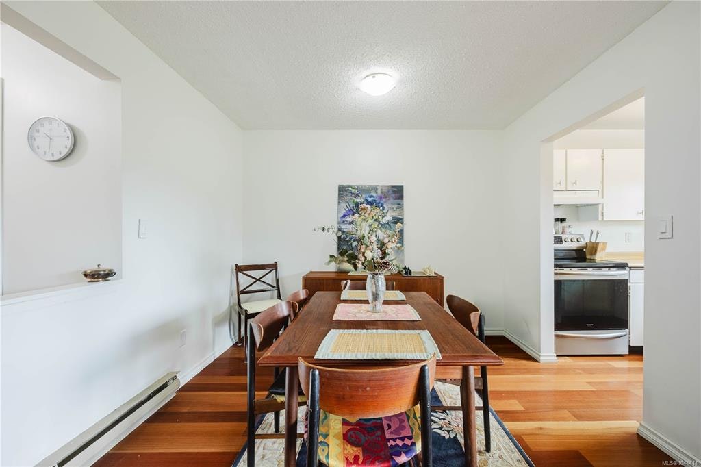 303-1031 Burdett Avenue, Victoria, BC, V8V 3G9 - 12