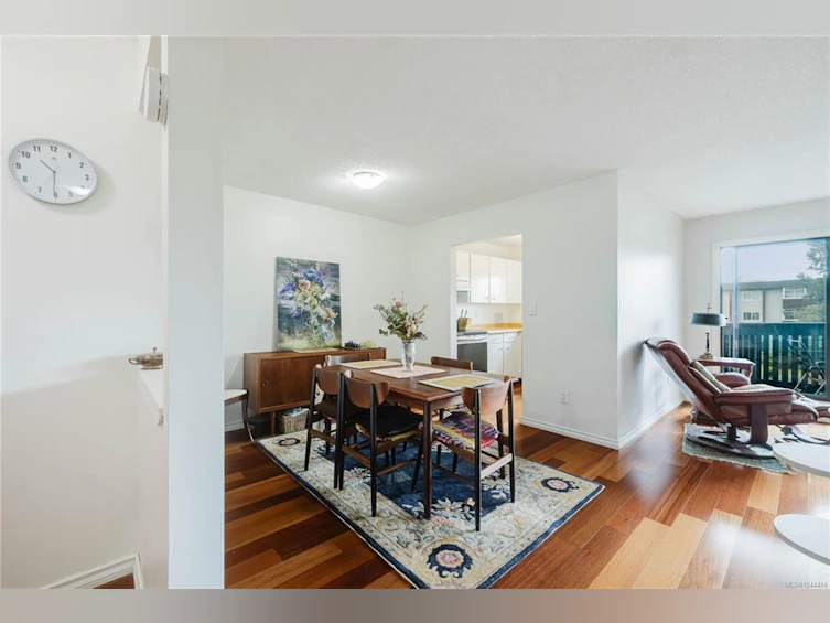 303-1031 Burdett Avenue, Victoria, BC, V8V 3G9 - 11