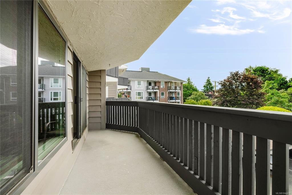 303-1031 Burdett Avenue, Victoria, BC, V8V 3G9 - 24