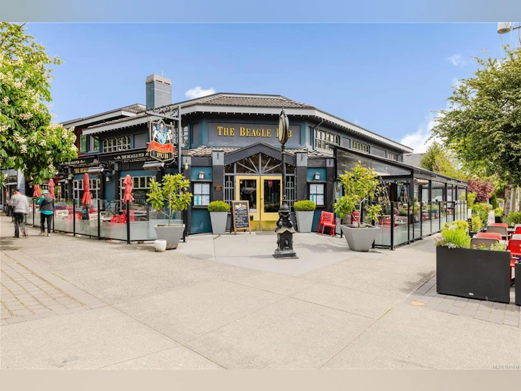 303-1031 Burdett Avenue, Victoria, BC, V8V 3G9 - 26