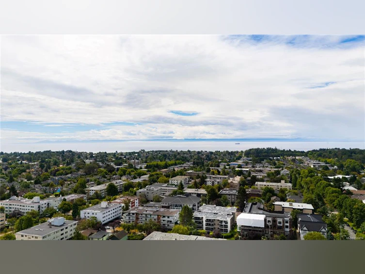 303-1031 Burdett Avenue, Victoria, BC, V8V 3G9 - 44