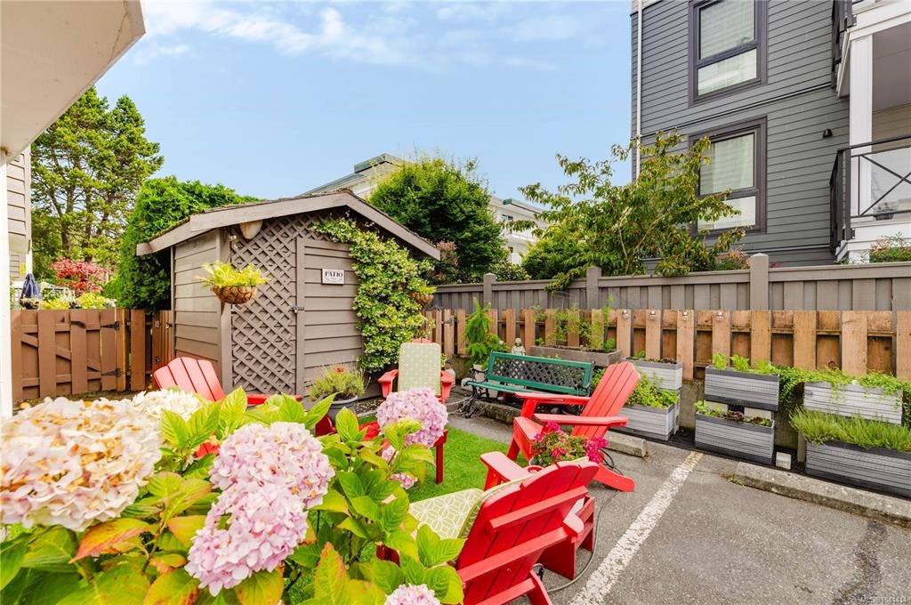 303-1031 Burdett Avenue, Victoria, BC, V8V 3G9 - 37