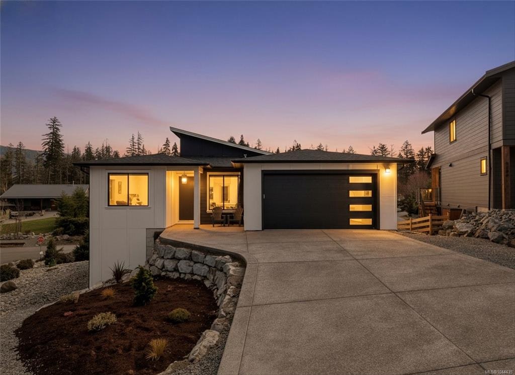 9382 Lakefront Rise, Lake Cowichan, BC, V0R 2G1