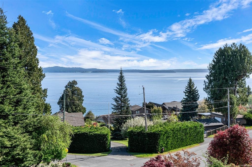 3315 Dogwood Road, Saltair, BC, V0R 1K2