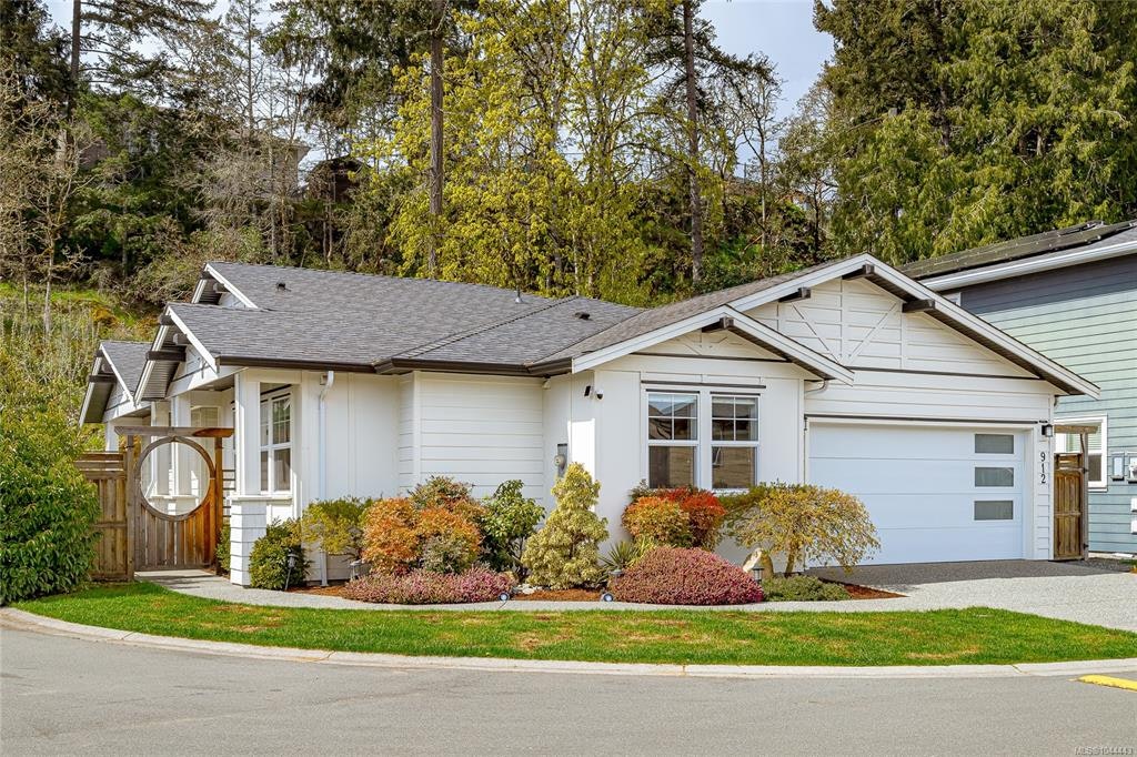 912 Randall Place, Langford, BC, V9B 5W1