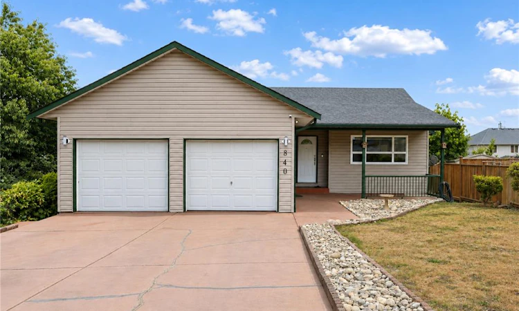 840 Inez Place