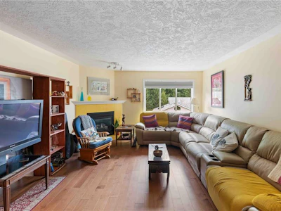 23-1150 Walkem Road - 4