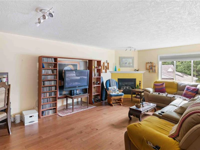 23-1150 Walkem Road - 3