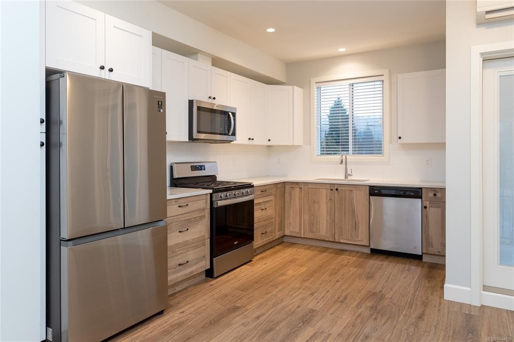 1206-3351 Luxton Road, Langford, BC, V9C 0P2 - 2