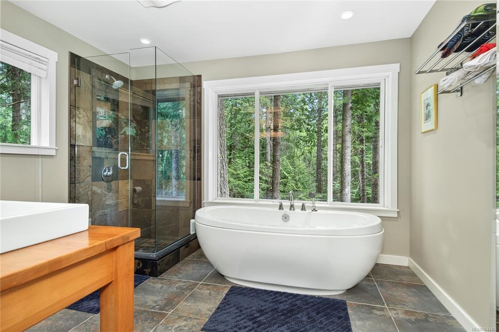 4777 Forbidden Plateau Road, Courtenay, BC, V9J 1R3 - 16