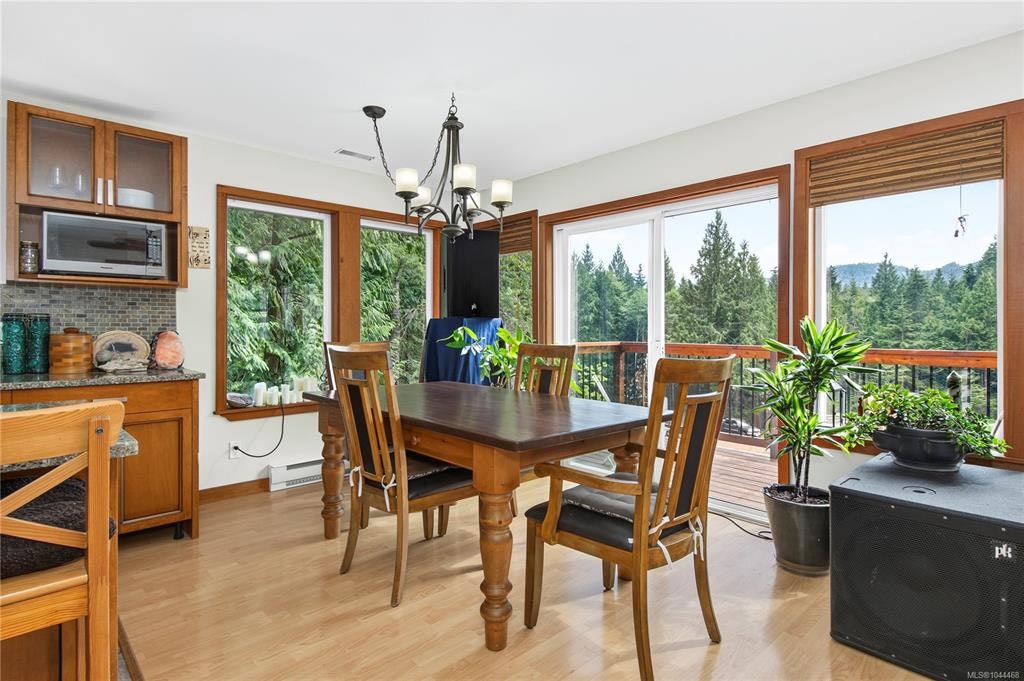 4777 Forbidden Plateau Road, Courtenay, BC, V9J 1R3 - 11