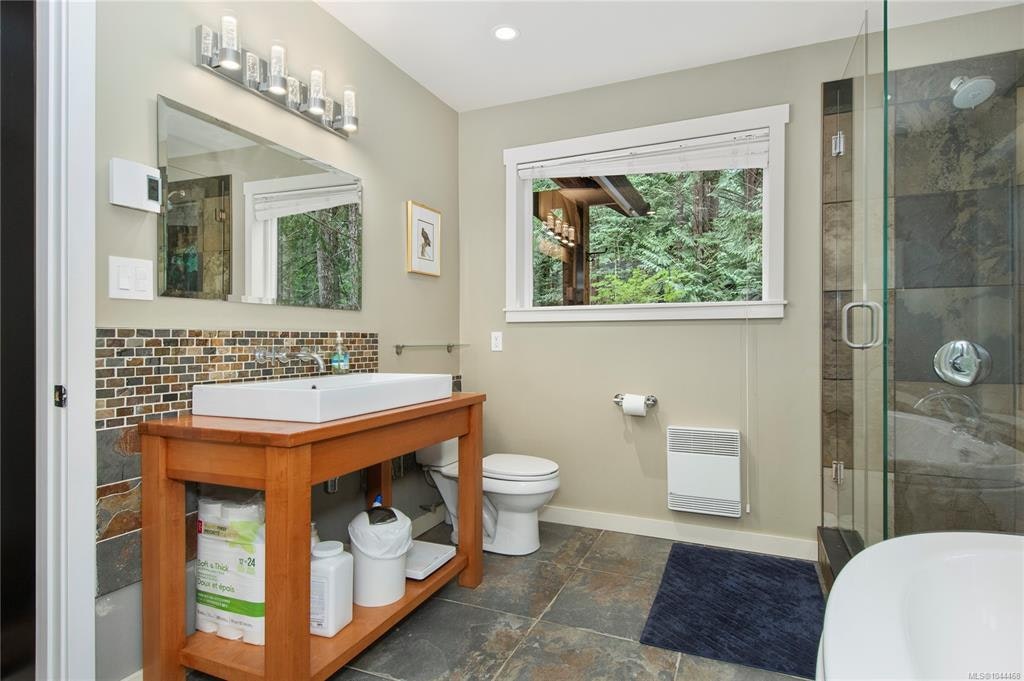 4777 Forbidden Plateau Road, Courtenay, BC, V9J 1R3 - 17