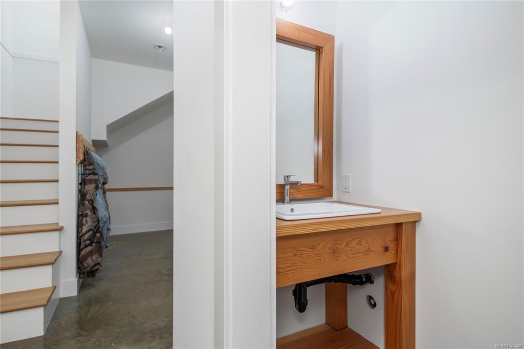 4777 Forbidden Plateau Road, Courtenay, BC, V9J 1R3 - 52